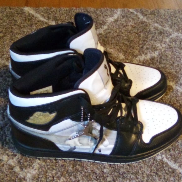 Meet your Posher, John - Picture 7 of 9